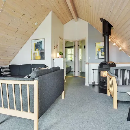 Babette - 75m To The Fjord By Interhome